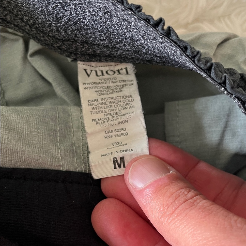 Vuori Light light blue Shorts with Black Trim - Picture 3 of 4
